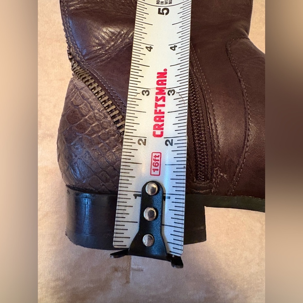 Arturo Chiang Brown Tall Leather Riding Boot AT Falcity Women’s 7 Croc Detail - Picture 11 of 12
